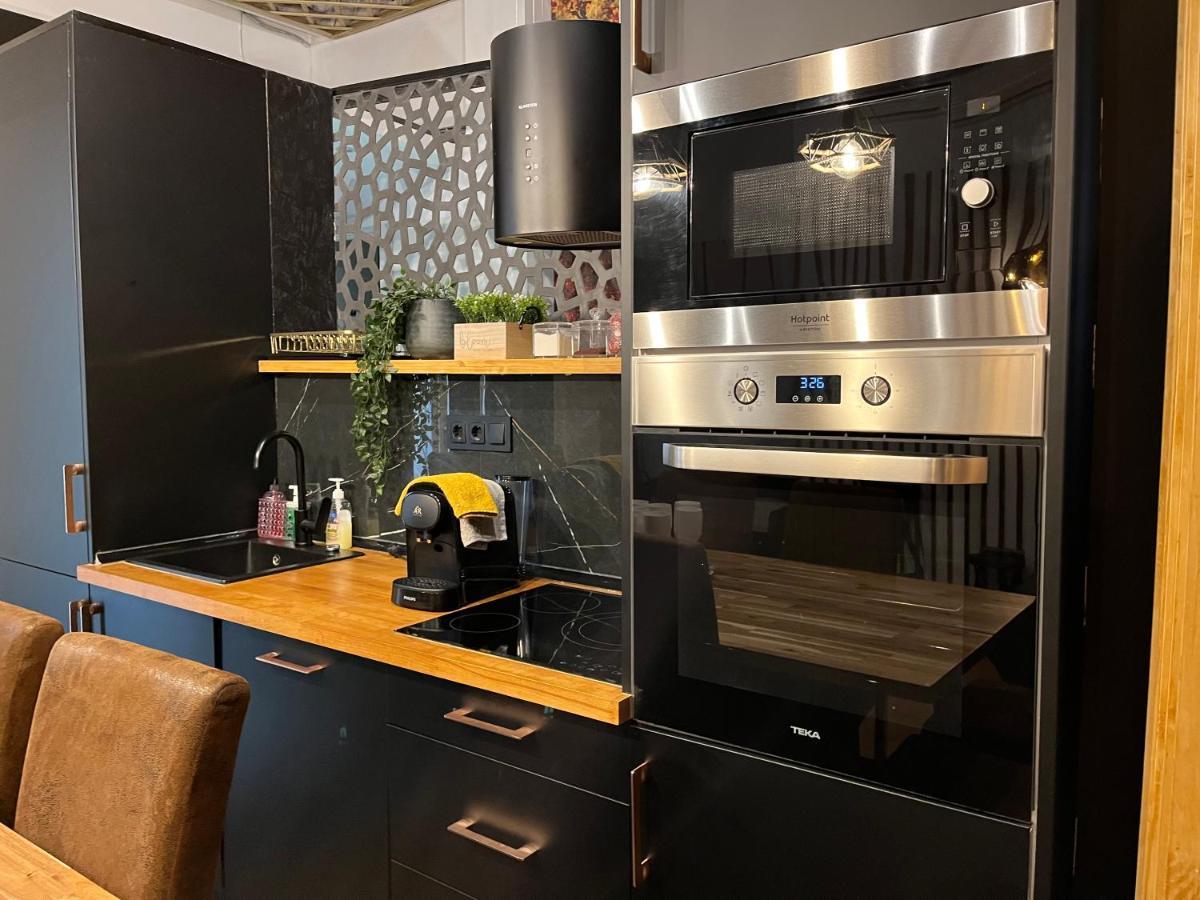 Apartament Chic4 Luxury Gran Via Madryt Zewnętrze zdjęcie